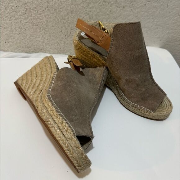 Seychelles 'Charismatic' Suede Wedge Peep Toe - Picture 4 of 11